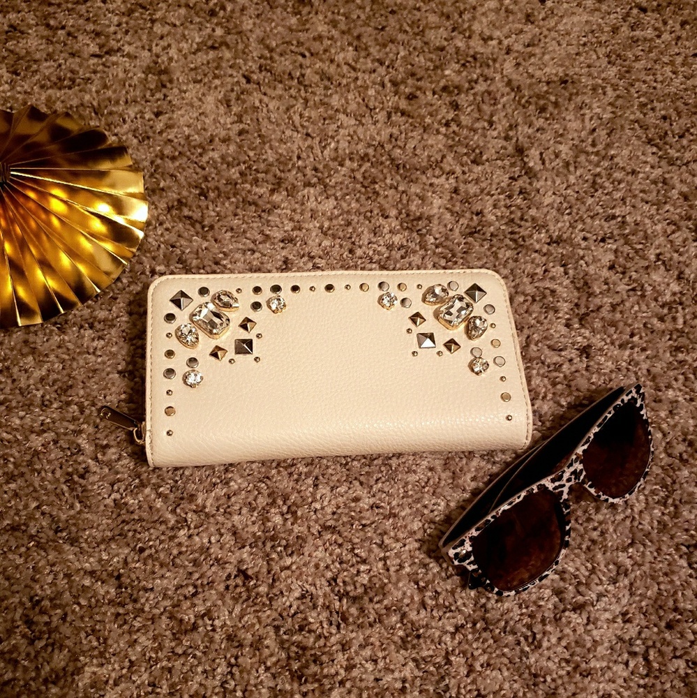 Charming Charlie Wallet